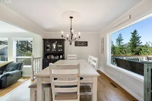 2402 Stephanie Ln, North Bend, OR 97459 - Photo 20