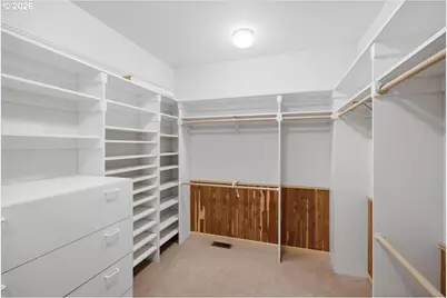 2469 Crestmont Cir, Salem, OR 97302 - Photo 26