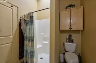 105 E Main St, Enterprise, OR 97828 - Photo 16