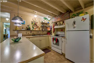 105 E Main St, Enterprise, OR 97828 - Photo 10