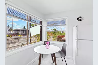 7102 N Interstate Ave, Portland, OR 97217 - Photo 10