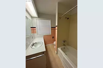 7102 N Interstate Ave, Portland, OR 97217 - Photo 32