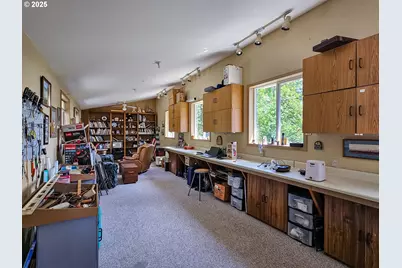 10059 SW 57th Pl, Portland, OR 97219 - Photo 40