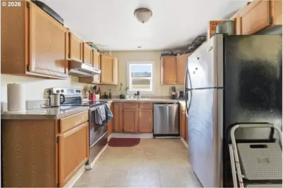 2725 SE 87th Ave, Portland, OR 97266 - Photo 14