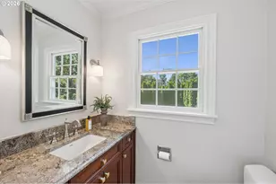 5120 SW Santa Monica Ct, Portland, OR 97221 - Photo 18
