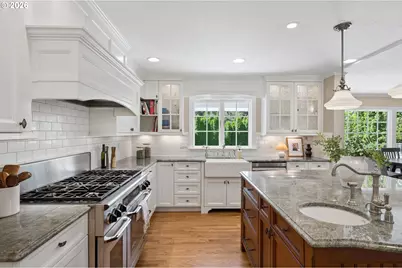 5120 SW Santa Monica Ct, Portland, OR 97221 - Photo 16