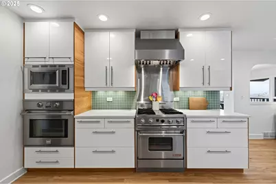 2850 SW Fairmount Blvd, Portland, OR 97239 - Photo 18