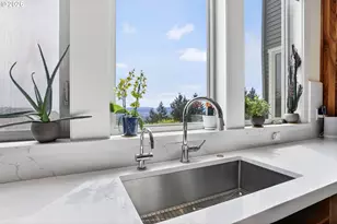 9742 NW Skyline Heights Dr, Portland, OR 97229 - Photo 20