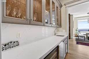 9742 NW Skyline Heights Dr, Portland, OR 97229 - Photo 20