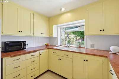 3025 Harris St, Eugene, OR 97405 - Photo 18