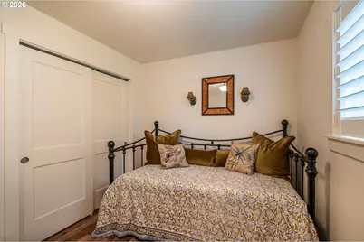 770 9th St SE, Bandon, OR 97411 - Photo 38