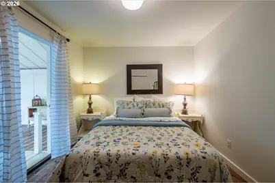 770 9th St SE, Bandon, OR 97411 - Photo 34