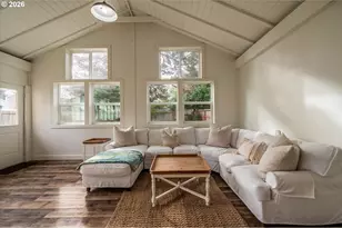 770 9th St SE, Bandon, OR 97411 - Photo 10