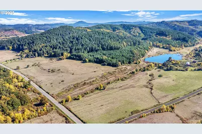 26900 Crow Rd, Eugene, OR 97402 - Photo 44