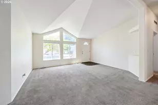 4802 SE 133rd Dr, Portland, OR 97236 - Photo 4