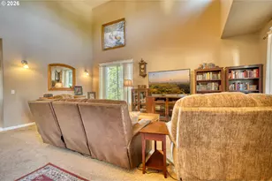 35140 Roberts Ln, Saint Helens, OR 97051 - Photo 12