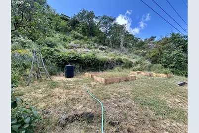 506 E 4th St, The Dalles, OR 97058 - Photo 18