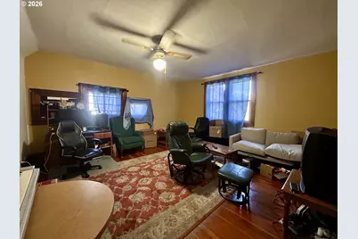 506 E 4th St, The Dalles, OR 97058 - Photo 22