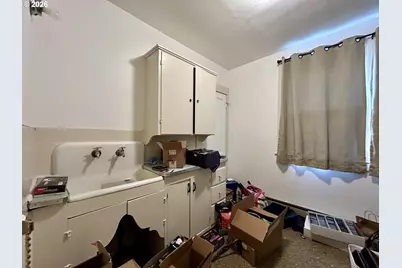 506 E 4th St, The Dalles, OR 97058 - Photo 12