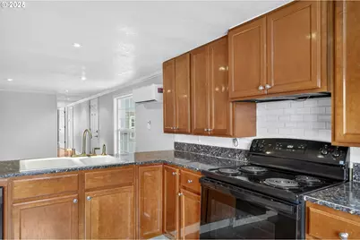 681 SW Concord Way, Beaverton, OR 97006 - Photo 16