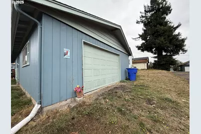 504 Lord St, Kelso, WA 98626 - Photo 30