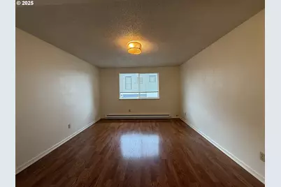 504 Lord St, Kelso, WA 98626 - Photo 16