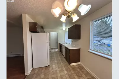 504 Lord St, Kelso, WA 98626 - Photo 6