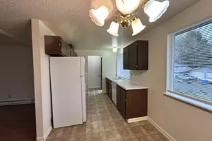 504 Lord St, Kelso, WA 98626 - Photo 6