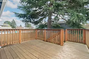 9216 SE Market St, Portland, OR 97216 - Photo 32