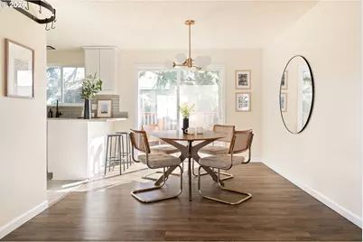 9216 SE Market St, Portland, OR 97216 - Photo 8