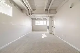 9216 SE Market St, Portland, OR 97216 - Photo 30