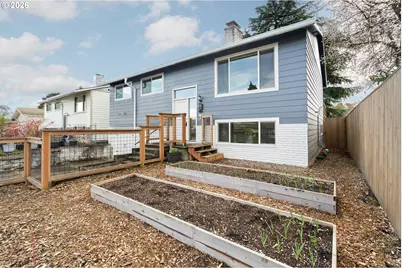 9216 SE Market St, Portland, OR 97216 - Photo 2
