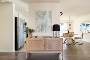 9216 SE Market St, Portland, OR 97216 - Photo 4