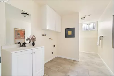 9216 SE Market St, Portland, OR 97216 - Photo 26