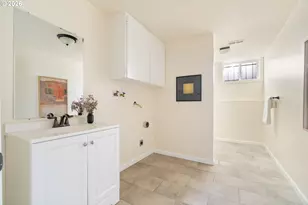 9216 SE Market St, Portland, OR 97216 - Photo 26