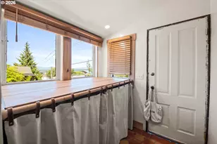 1692 Franklin Ave, Astoria, OR 97103 - Photo 18