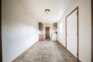 302 Monmouth Ave, Monmouth, OR 97361 - Photo 32