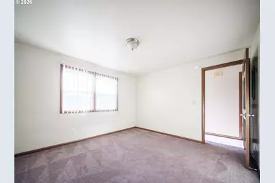 302 Monmouth Ave, Monmouth, OR 97361 - Photo 20
