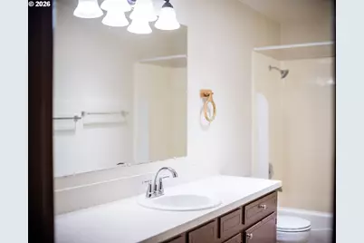 302 Monmouth Ave, Monmouth, OR 97361 - Photo 26