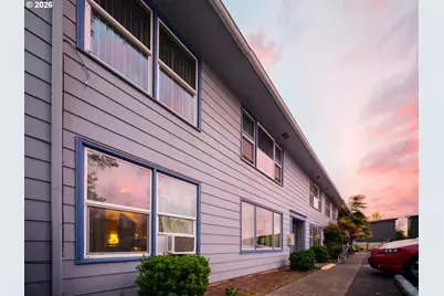 302 Monmouth Ave, Monmouth, OR 97361 - Photo 4