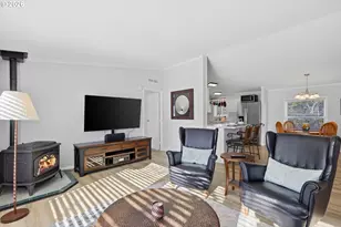 18345 NE Glisan St, Portland, OR 97230 - Photo 4