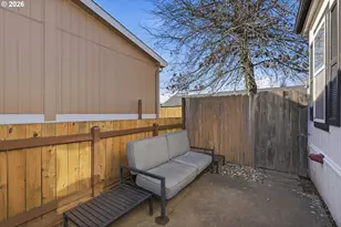 18345 NE Glisan St, Portland, OR 97230 - Photo 22