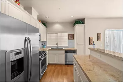 680 NE Adwick Dr #5, Hillsboro, OR 97006 - Photo 12