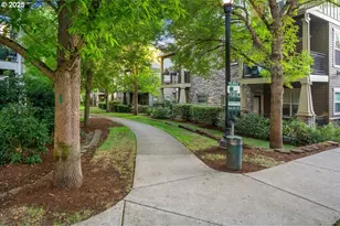 680 NE Adwick Dr, Hillsboro, OR 97006 - Photo 30