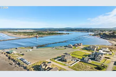 323 Madison Ave, Bandon, OR 97411 - Photo 44