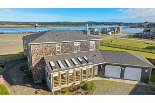 323 Madison Ave, Bandon, OR 97411 - Photo 4