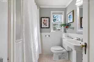 2600 SW Crestdale Dr, Portland, OR 97225 - Photo 20