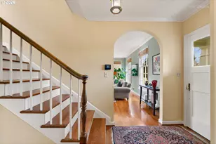 2600 SW Crestdale Dr, Portland, OR 97225 - Photo 4