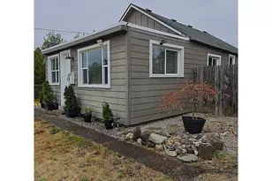 1875 W 18th Ave, Eugene, OR 97402 - Photo 4
