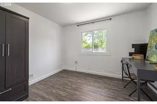 1875 W 18th Ave, Eugene, OR 97402 - Photo 10